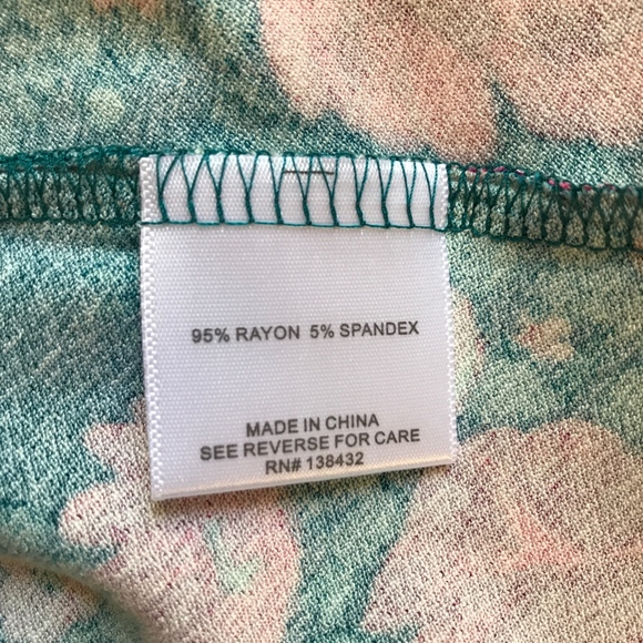 ModCloth Teal‎ Floral Blouse. Medium - Picture 5 of 5